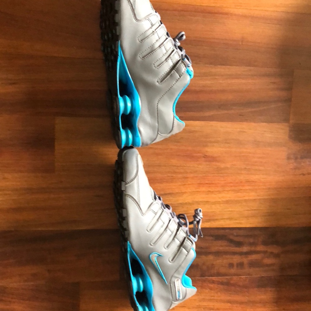 Nike shox lows